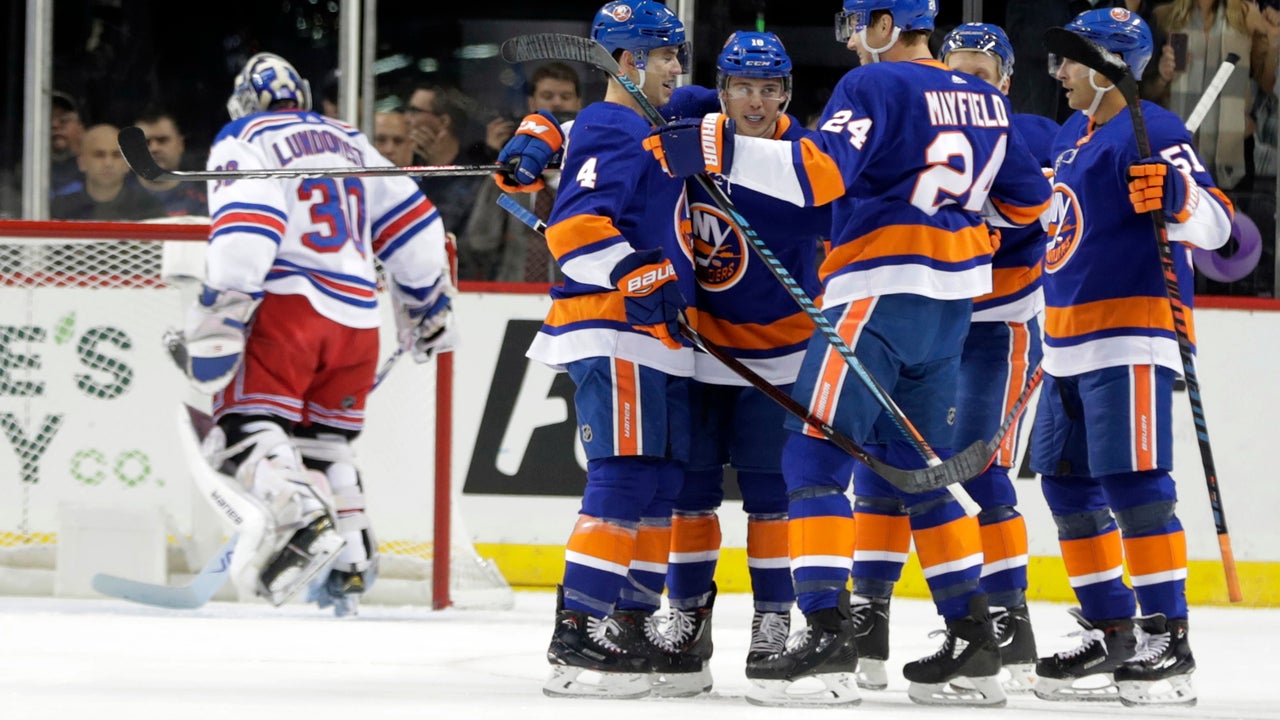 Beauvillier scores 3, Islanders hold off Rangers 7-5